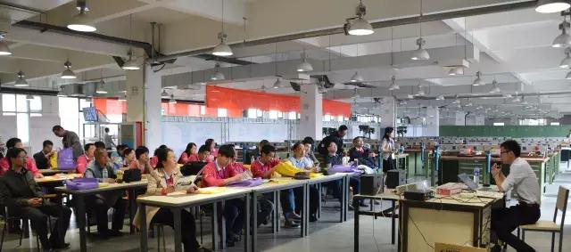 【聚焦大赛】亚龙教育同期活动：发密科软件技术体验区